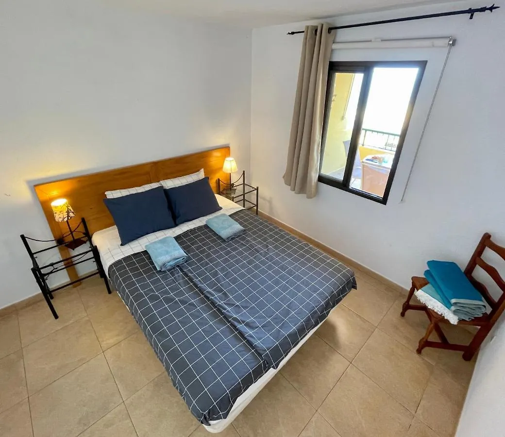 Vista La Gomera - 2 Minutes Walk From The Beach! Puerto de Santiago  0*, Puerto de Santiago (Tenerife)